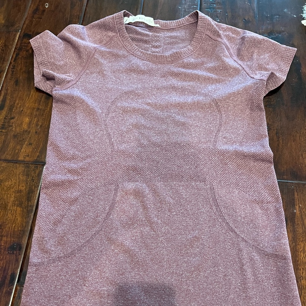 Purple Lululemon tee